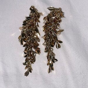 Fashion gold clip earrings